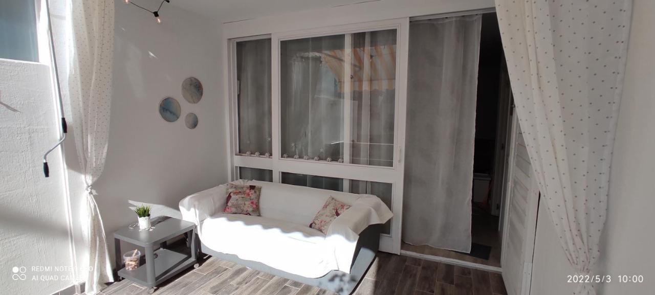 קוסטה דל סילנסיו Ideal Holiday Apartment In The South Of Tenerife מראה חיצוני תמונה